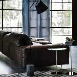 1. Design moderno ed elegante. 2. Prezzo outlet. 3. Prodotto di qualità Cattelan Italia. 4. Facile da installare. 5. Illuminazione regolabile.