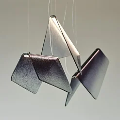 1. Design moderno ed elegante 2. Vetro di qualità 3. Prezzo scontato 4. Facile da installare 5. Marca Cattelan Italia