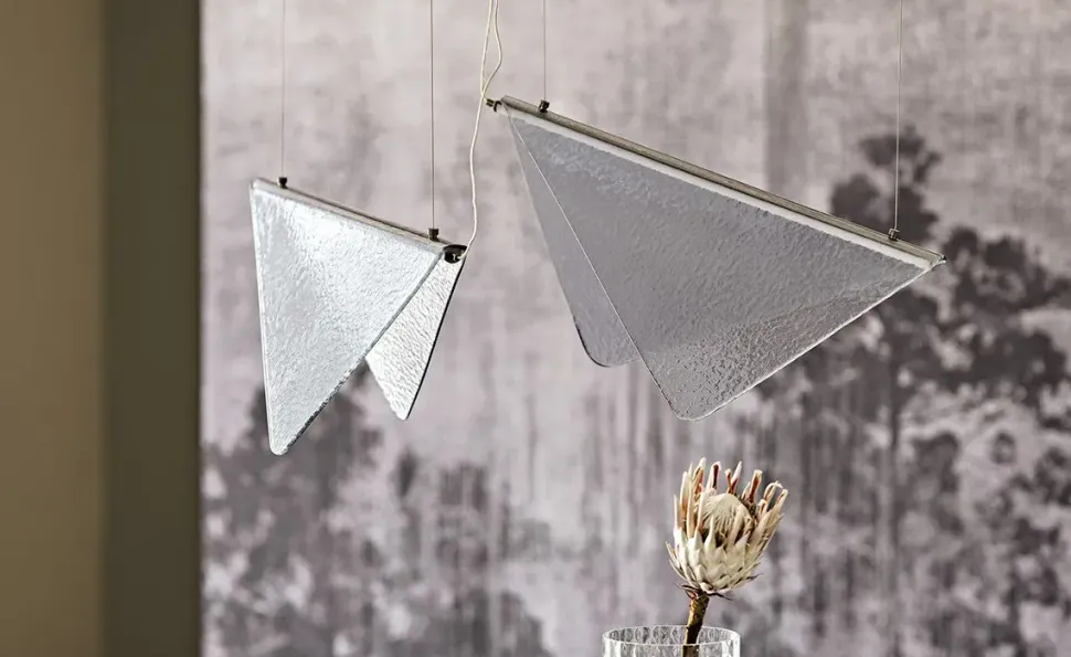 1. Design moderno ed elegante 2. Vetro di qualità 3. Prezzo scontato 4. Facile da installare 5. Marca Cattelan Italia