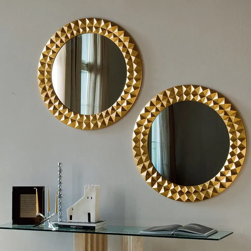 1. Design moderno ed elegante.2. Realizzato con materiali di qualità.3. Disponibile in diverse dimensioni. 4. Facile da installare. 5. Garantito dal marchio Cattelan Italia.