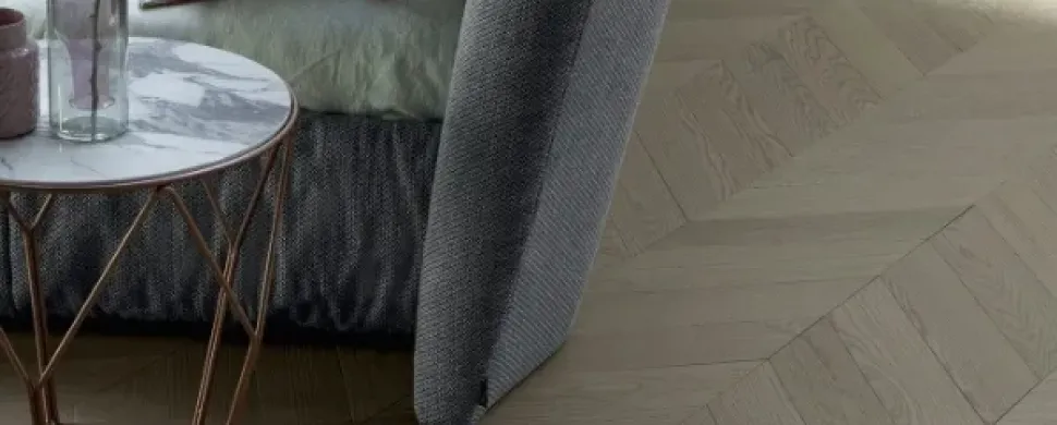 1. Design moderno ed elegante. 2. Struttura robusta e resistente. 3. Comodo e confortevole. 4. Prezzo scontato. 5. Facile da montare.