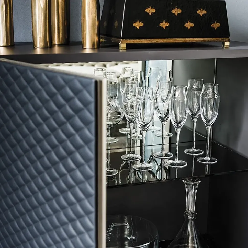 1. Design moderno ed elegante. 2. Costo scontato. 3. Ampio spazio di archiviazione. 4. Facile da montare. 5. Materiali di qualità.