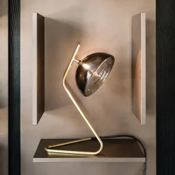 1. Design moderno ed elegante.2. Prezzo outlet.3. Illuminazione regolabile.4. Facile da installare.5. Garanzia di qualità.