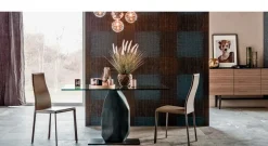 1. Design moderno ed elegante. 2. Costo scontato. 3. Struttura robusta. 4. Facile da montare. 5. Comoda e confortevole.