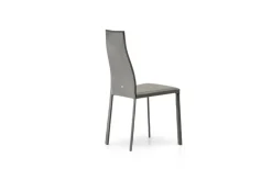 1. Design moderno ed elegante. 2. Costo scontato. 3. Struttura robusta. 4. Facile da montare. 5. Comoda e confortevole.