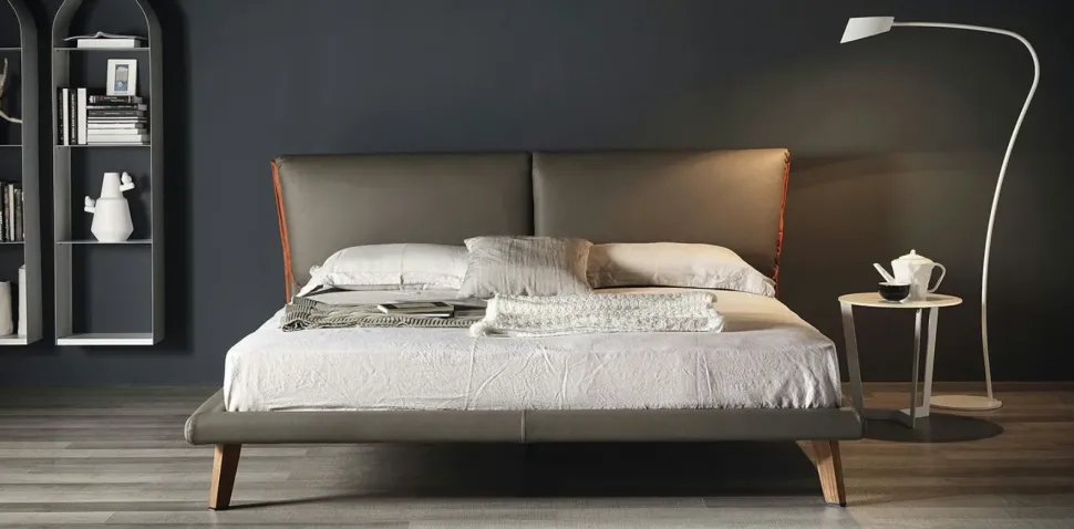 1. Prezzo outlet.2. Design moderno.3. Firmato Adam Cattelan. 4. Struttura robusta. 5. Facile da montare.