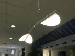 A sospensione Almendra s2 arch long Flos a prezzo scontato