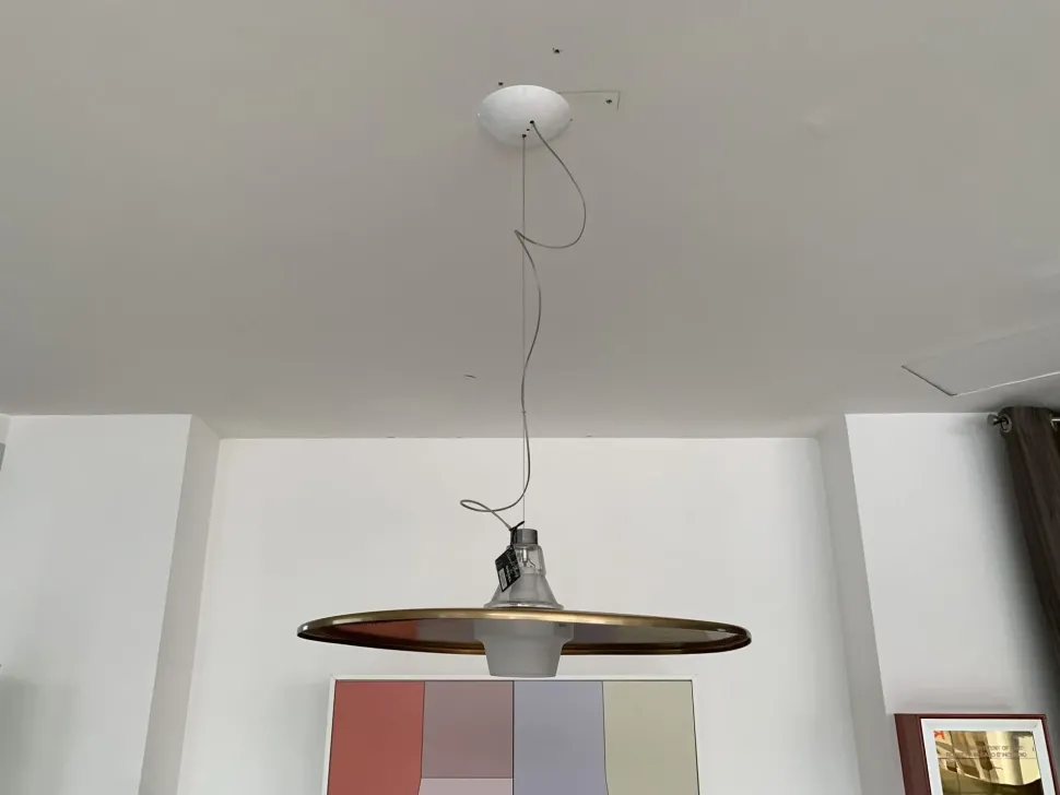 A sospensione Foscarini Crash stile Moderna con forte sconto