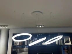 A sospensione Halo circular Collezione esclusiva a prezzo Outlet