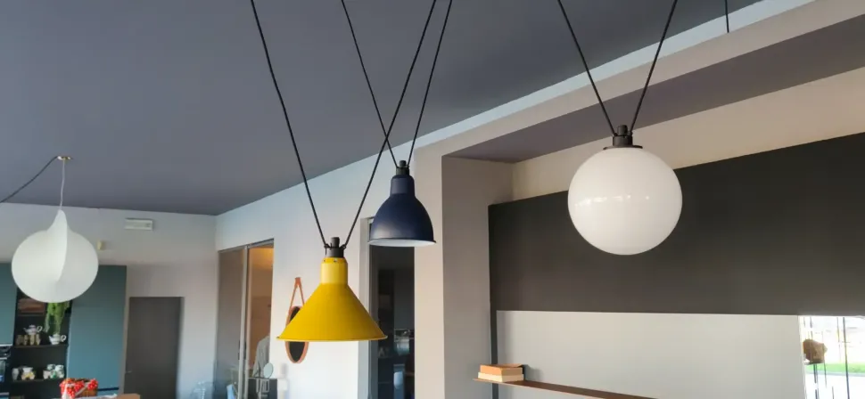 A sospensione Les acrobates 325 Dcw a prezzo Outlet