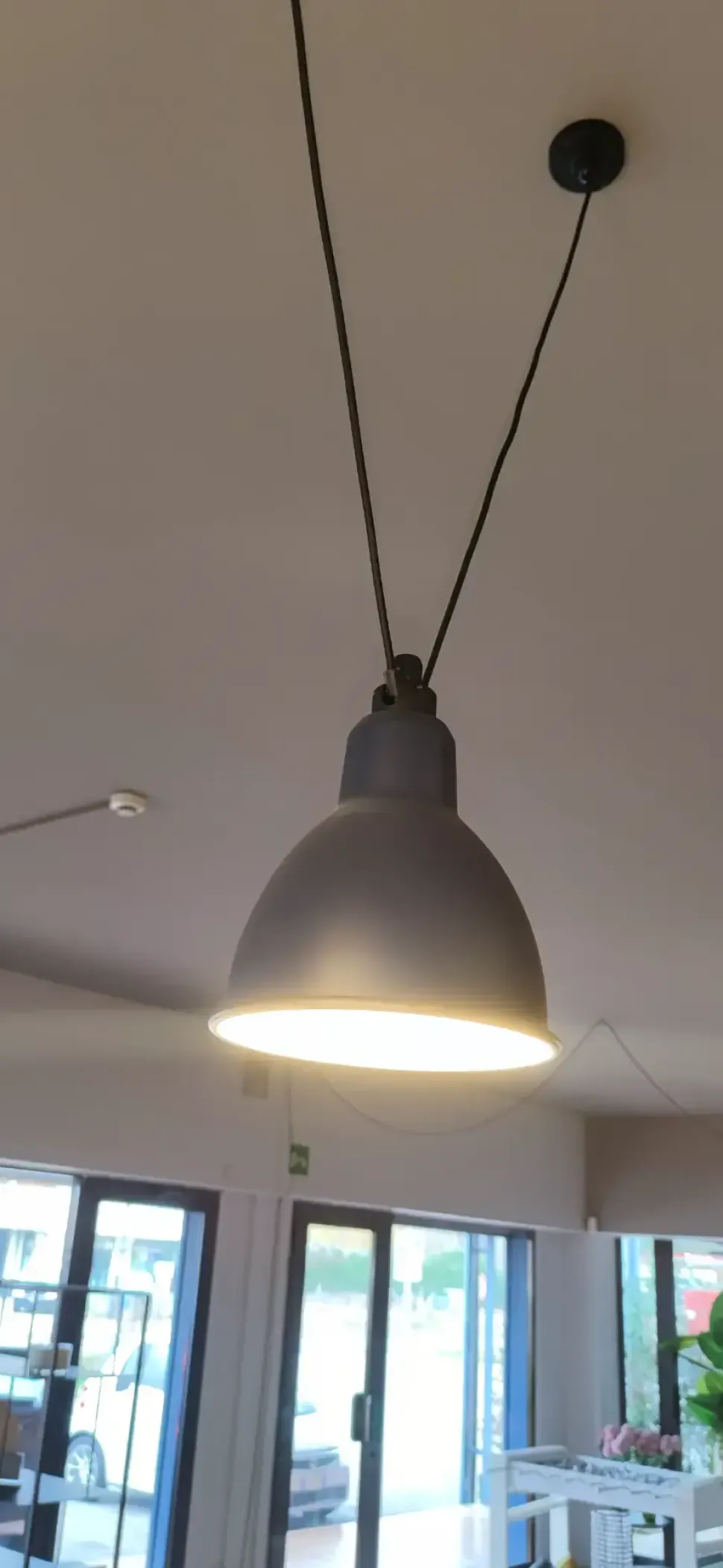 A sospensione Les acrobates 325 Dcw a prezzo Outlet