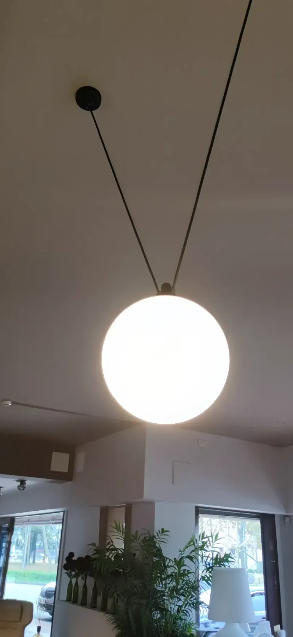 A sospensione Les acrobates 325 Dcw a prezzo Outlet