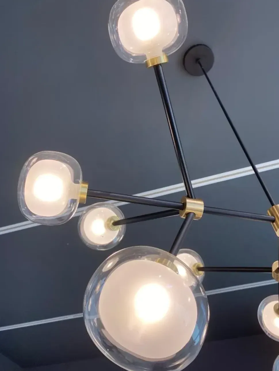 A sospensione Nabila Collezione esclusiva con uno sconto esclusivo