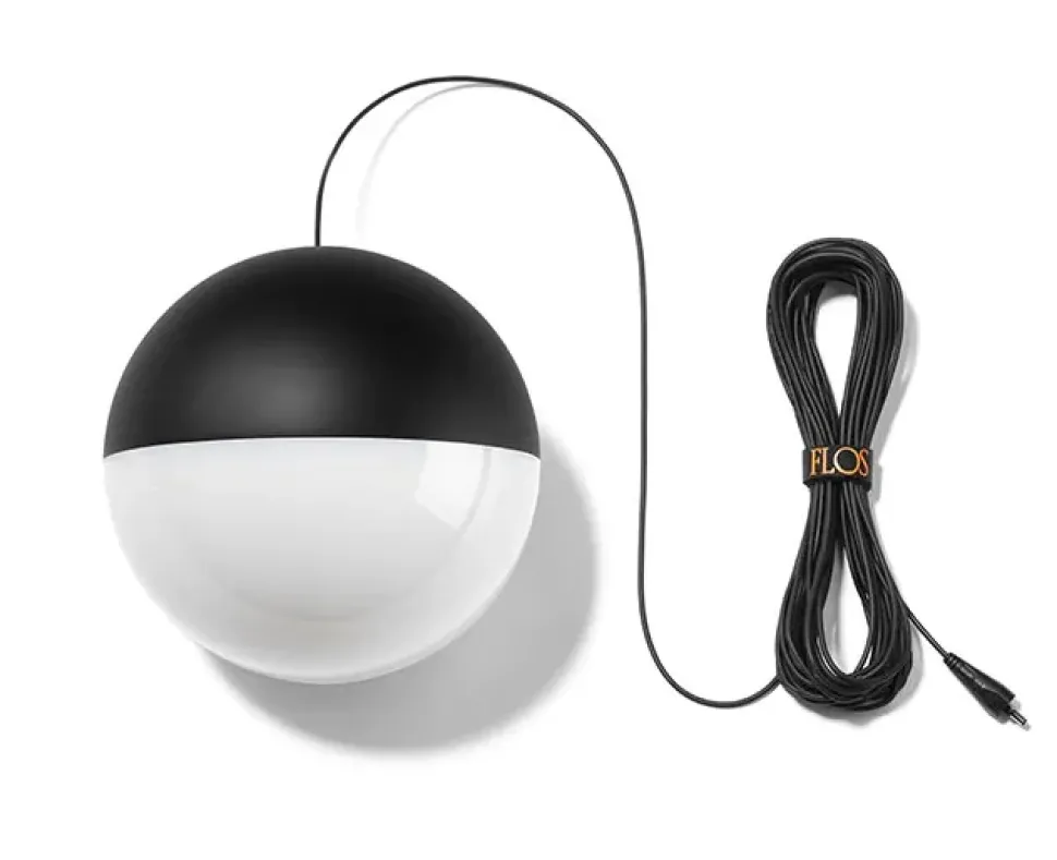 A sospensione string light touch dim – testa a sfera – cavo 12mt Flos in Offerta Outlet