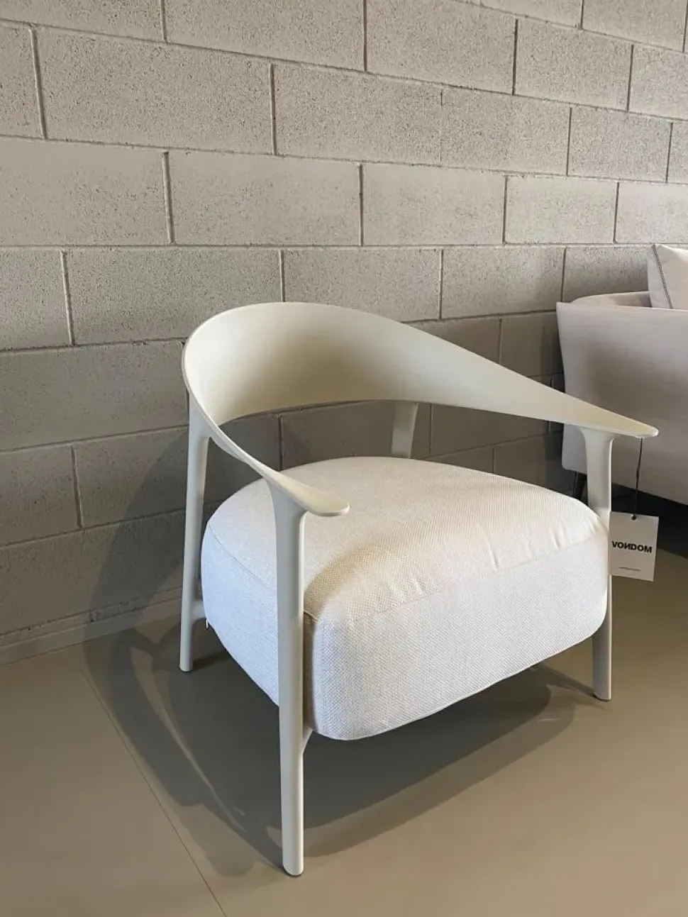 Acquista la Poltroncina Africa Vondom a prezzi vantaggiosi! Seduta fissa.