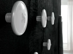 Appendiabiti Cattelan Bottone in laccato opaco a prezzo scontato