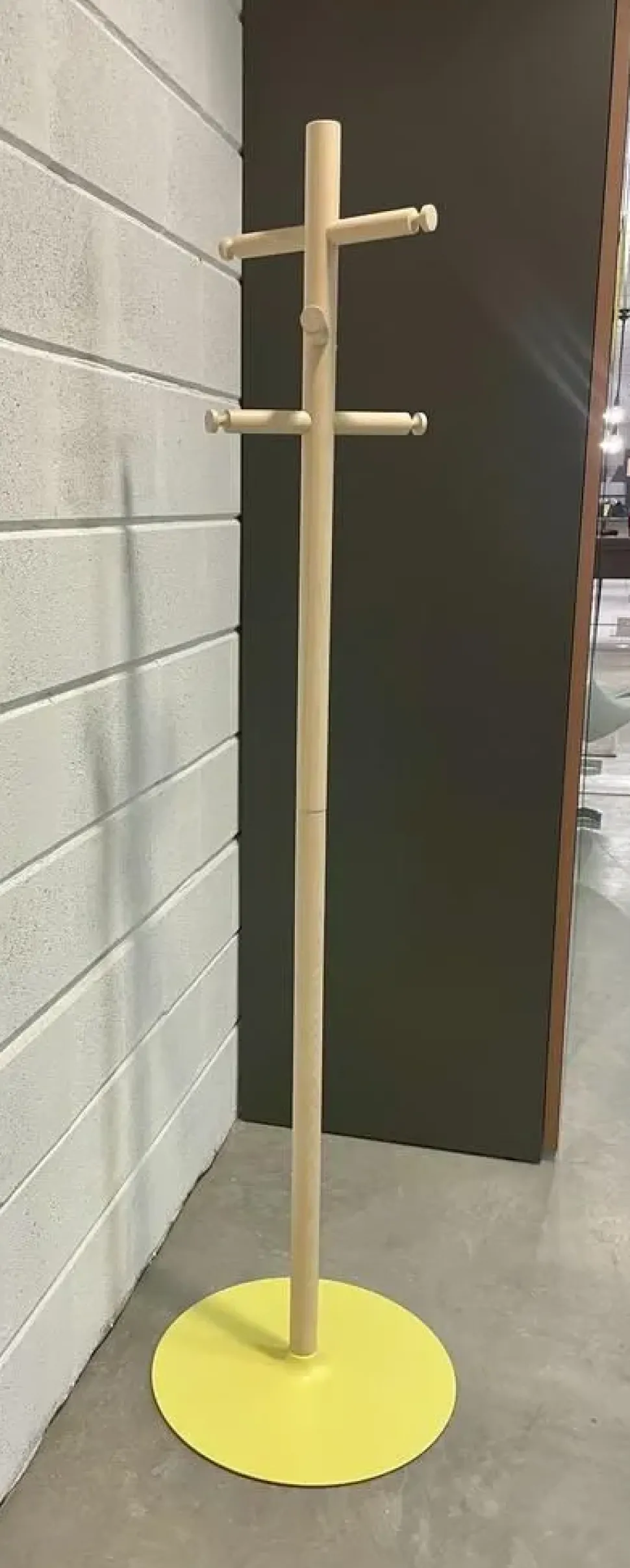 Appendiabiti Connubia modello App a prezzo scontato