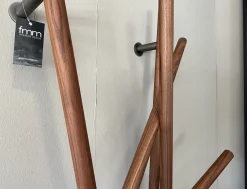 Appendiabiti design Skecht Porada con forte sconto