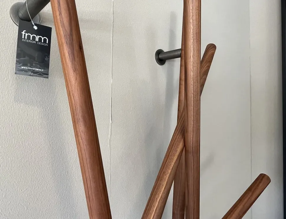 Appendiabiti design Skecht Porada con forte sconto