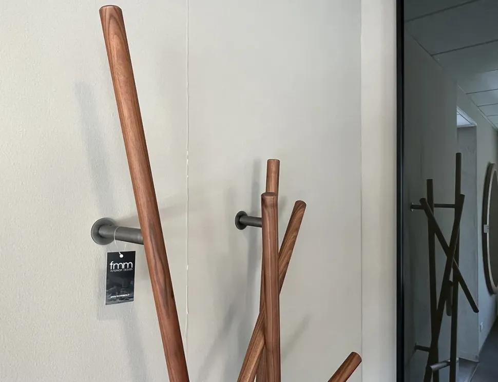 Appendiabiti design Skecht Porada con forte sconto