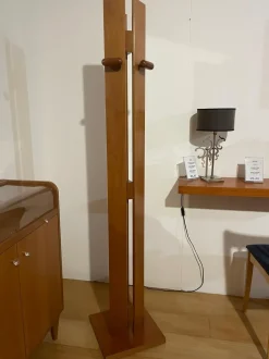 Appendiabiti modello Appendiabiti in stile classico di Artigianale - 50%