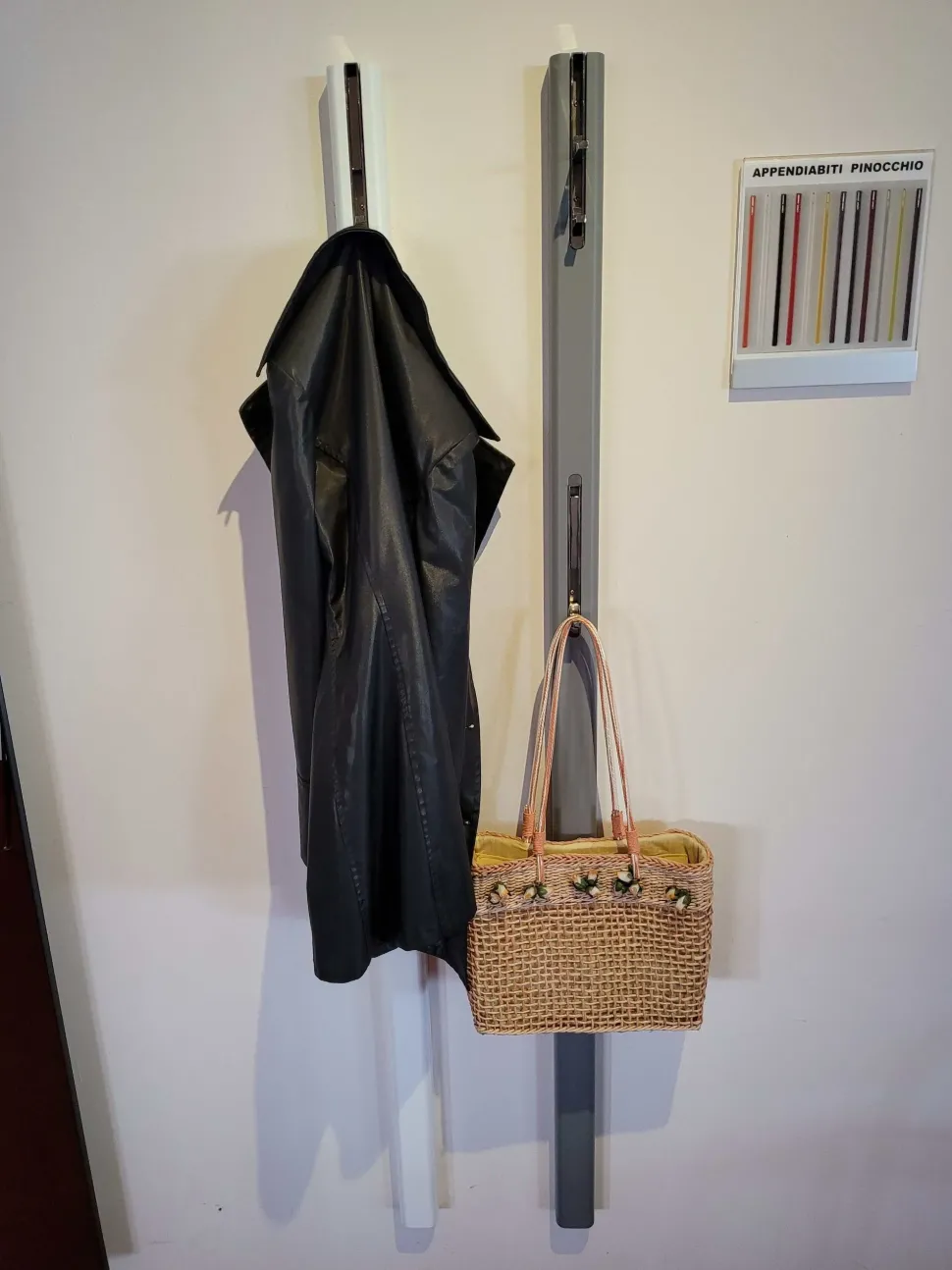 Appendiabiti Pinocchio Ponti terenghi in laccato opaco in Offerta Outlet