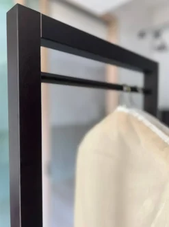 Appendiabiti Porta abiti Axil in legno a prezzo scontato