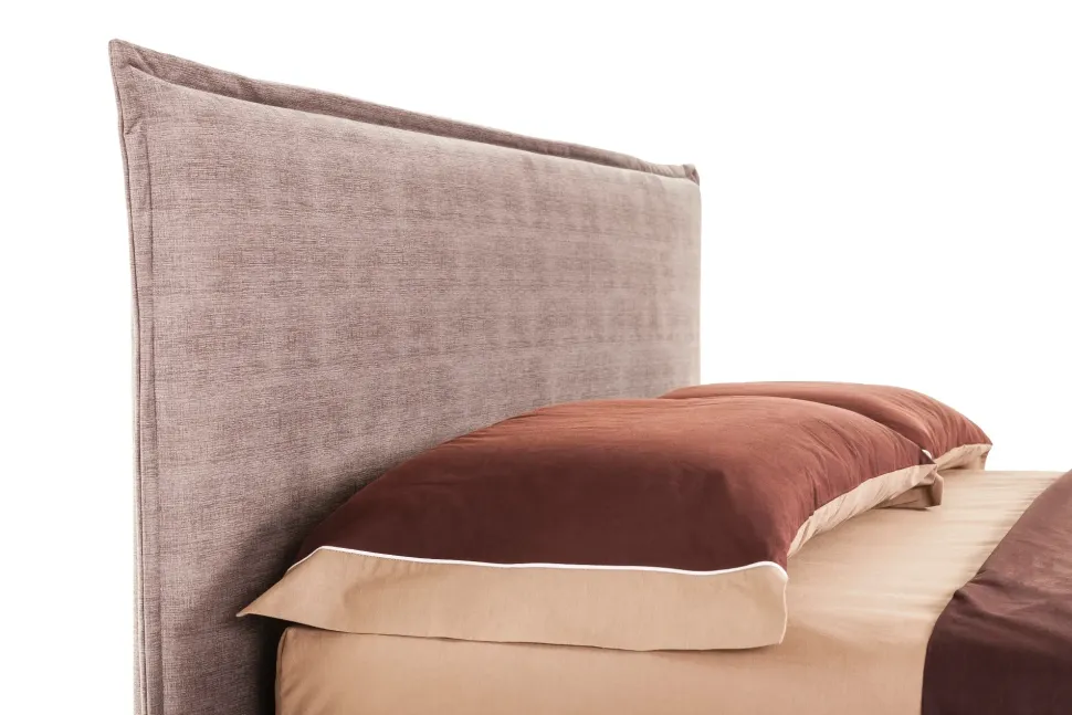 Approfitta dello sconto 48% sul letto chantal king size 180 di Collezione esclusiva