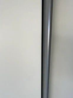 Armadio Amalfi pianca realizzato in laccato opaco di Pianca scontato -22%