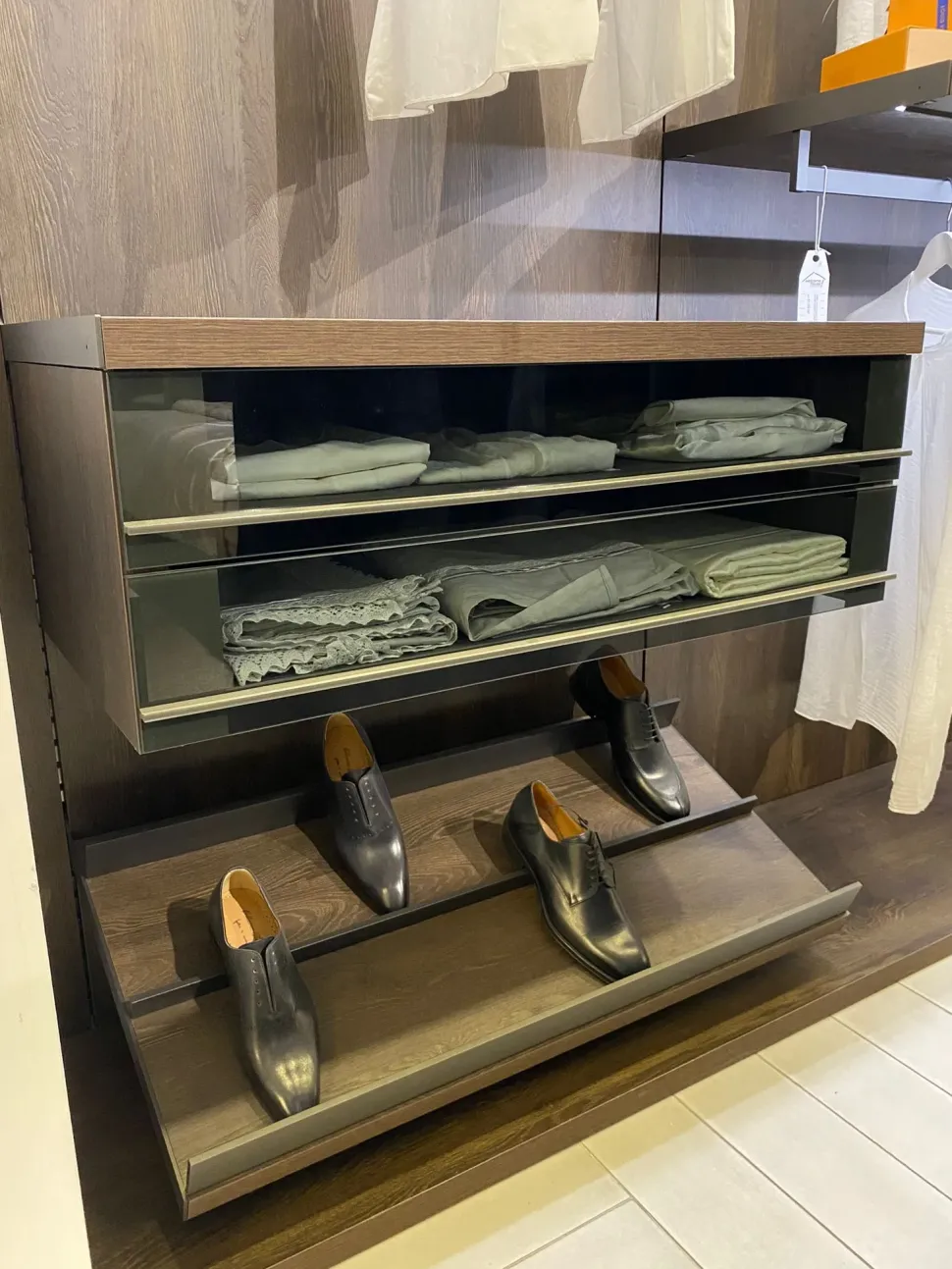 Armadio Antares di Mercantini in OFFERTA OUTLET. Scopri l'eccezionale qualità!