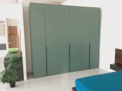 Armadio ante battenti in laccato opaco Liscia  di Moretti compact camerette
