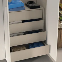 Armadio ante battenti in laminato materico White oak  di Collezione esclusiva