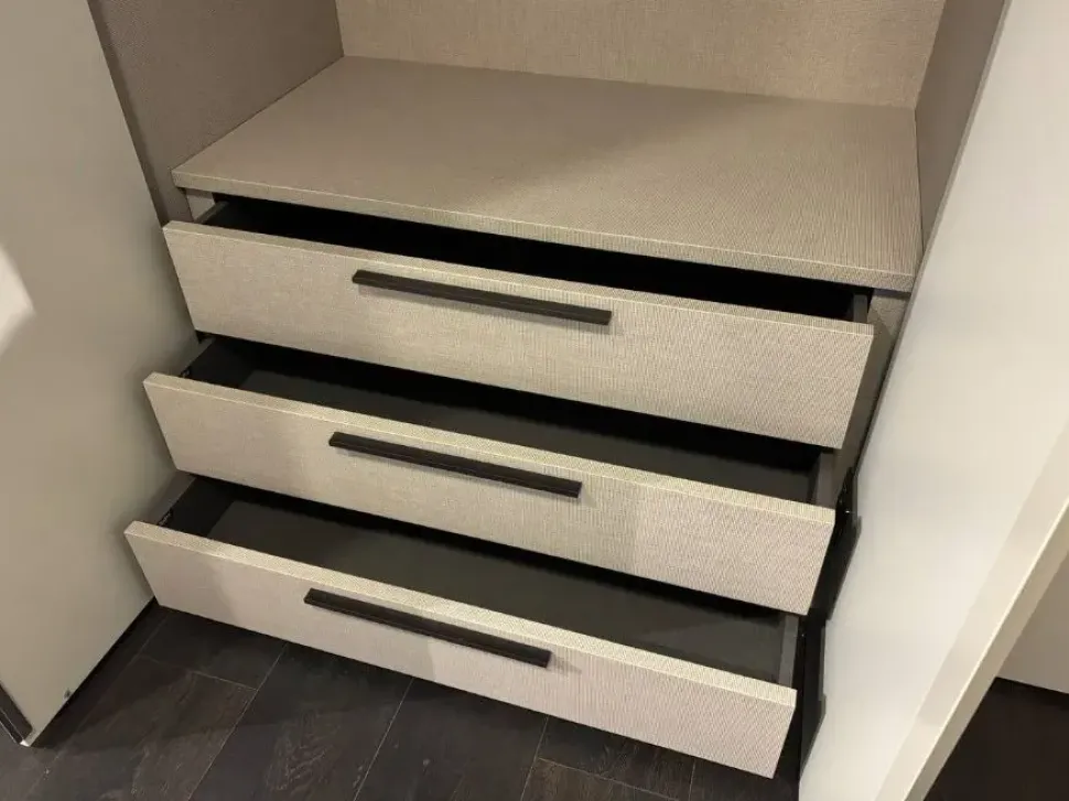 Armadio ante battenti in laminato opaco modello Go up di Alf da fre