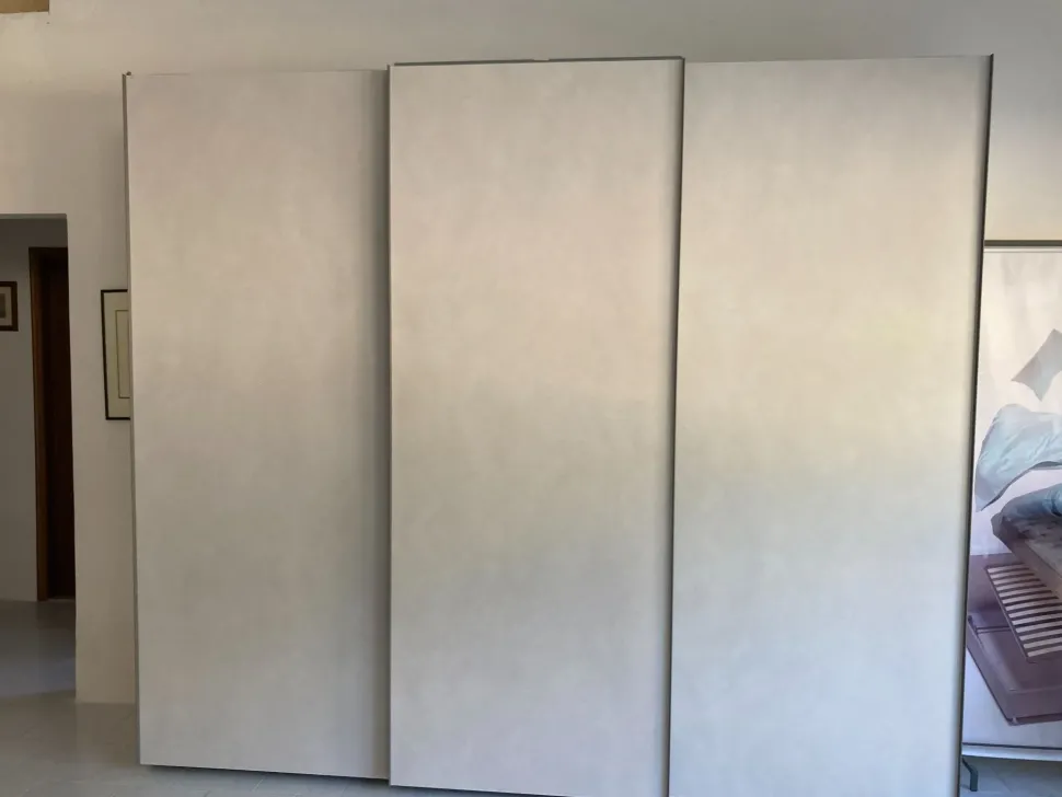 Armadio ante scorrevoli in laminato materico Elen di Alf da fre