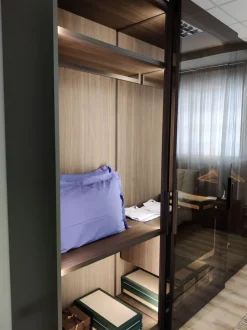 Armadio ante scorrevoli in vetro Glass di Olivieri