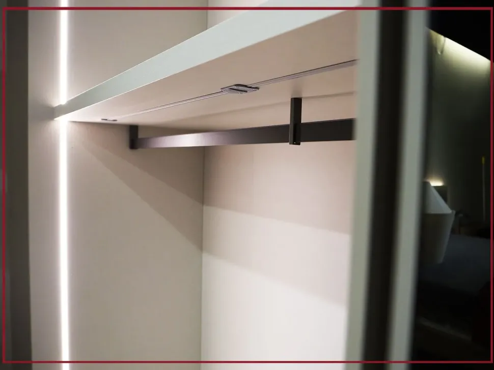 Armadio ante scorrevoli in legno Sintesi di Sangiacomo