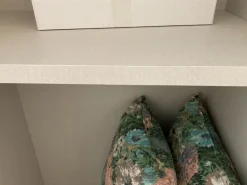 Armadio ante scorrevoli in laminato opaco Gola di Siloma