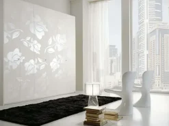 ARMADIO Armadio modello fiorile in tamburato con motivi floreali realizzati manualmente in promo-sconto del 40% Cam armadi in OFFERTA OUTLET