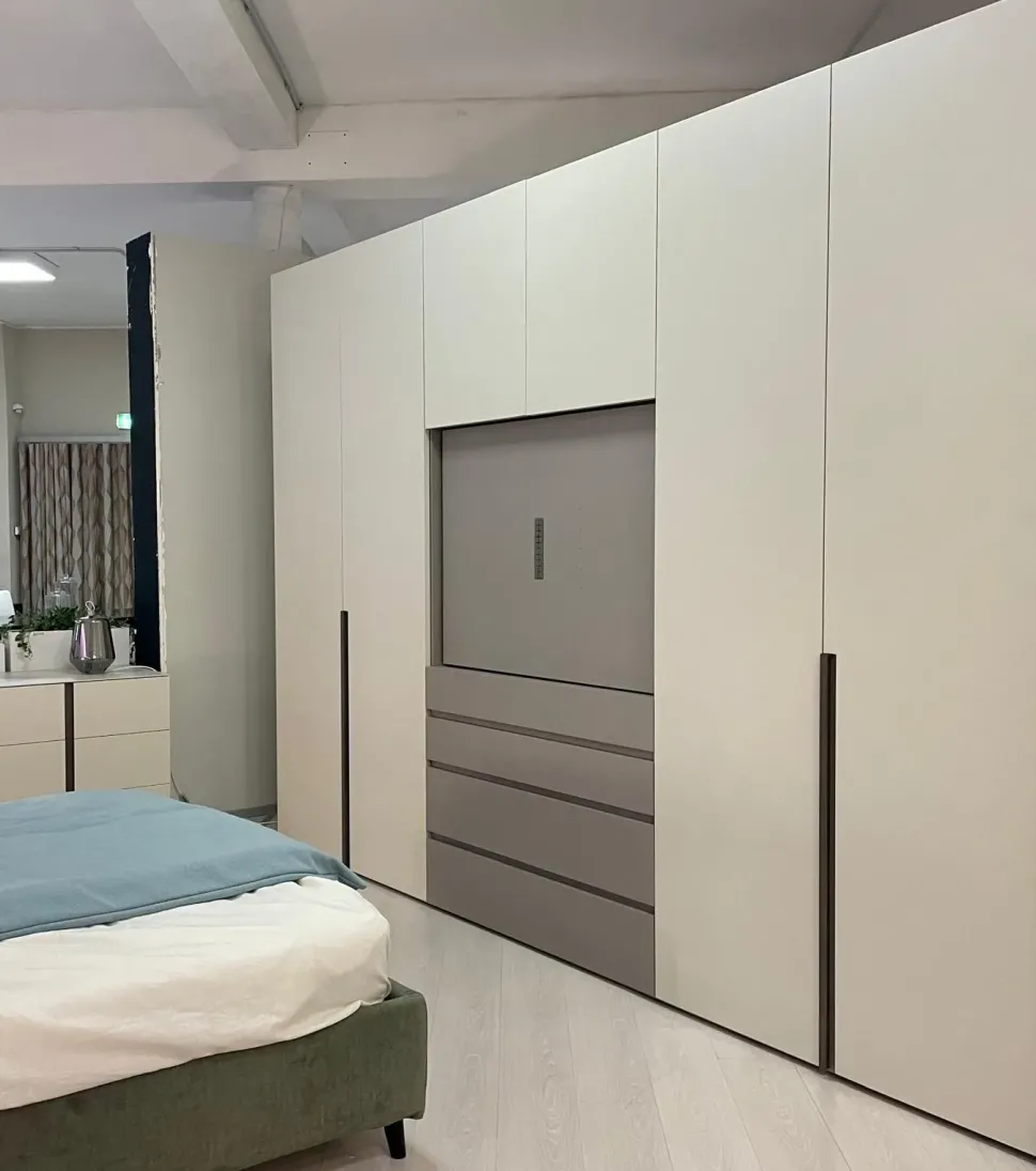 Armadio Armadio tratto di Sangiacomo A PREZZO SCONTATO 25%