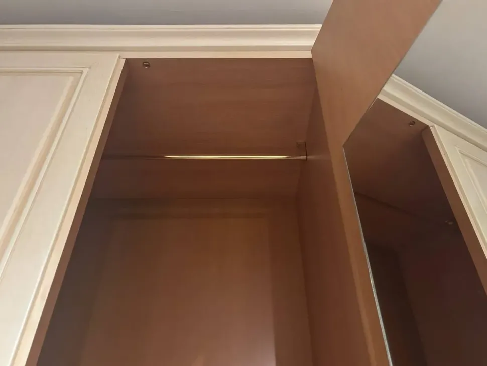 Armadio classico Armadio di Collezione esclusiva a PREZZO OUTLET -40%