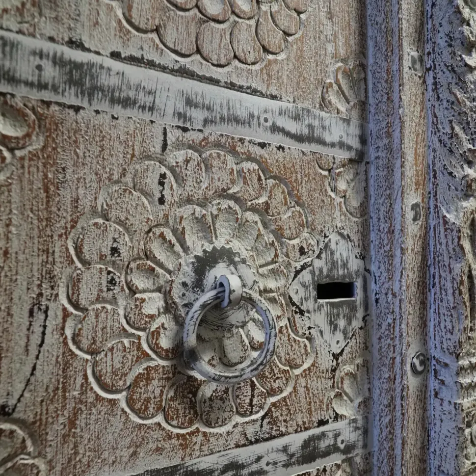 Armadio classico Armadio porte spesse indiano etnico Outlet etnico con uno sconto imperdibile