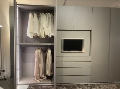 Armadio con ante battenti design Armadio sinua con porta tv odeon  Sangiacomo a prezzo scontato