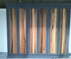 Armadio con ante battenti modello Armadio stile industrial scontato del 61%