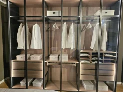 Armadio con ante battenti moderno Crystal Adok a prezzo scontato