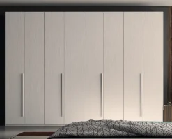Armadio con ante battenti a prezzo scontato modello White oak di Collezione esclusiva