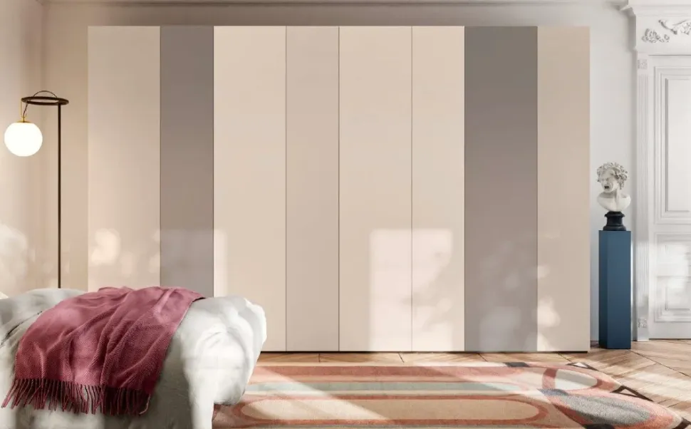 Armadio con ante battenti a prezzo scontato modello Smart nobilitato di Lago