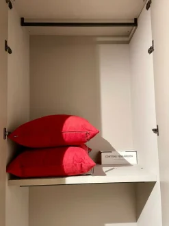 Armadio con ante battenti moderno Night collection Novamobili a prezzo ribassato