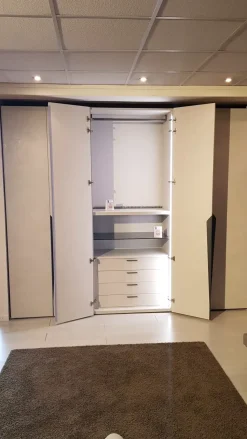 Armadio con ante battenti  Tomasella Drop  PREZZO OUTLET