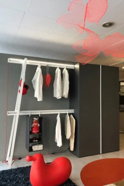 Armadio con ante battenti design Coas to coast Erba mobili a prezzo ribassato