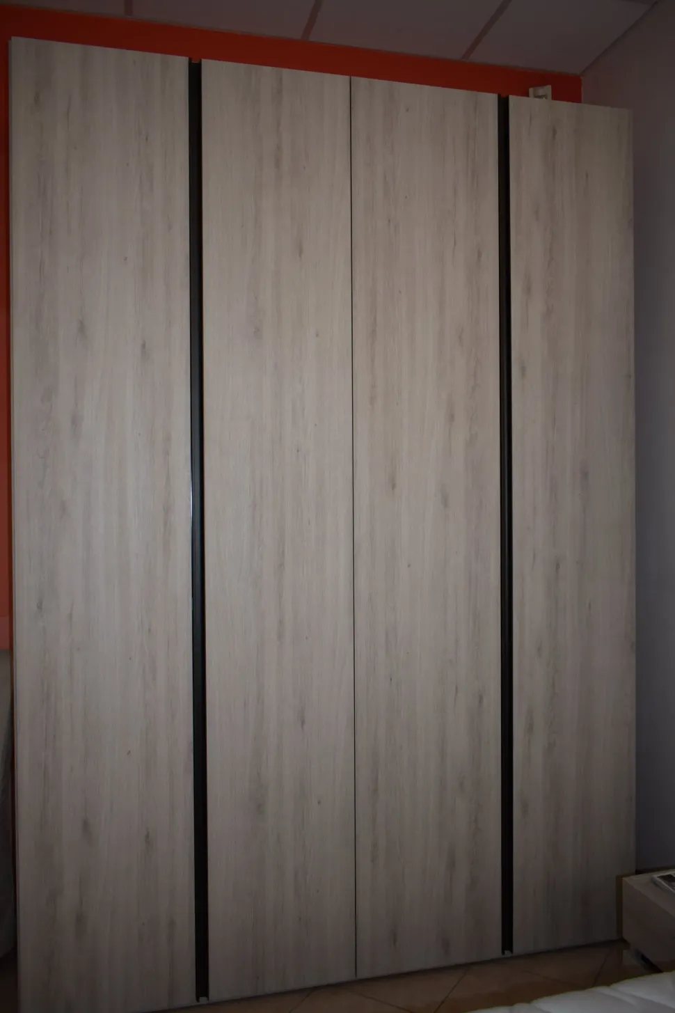 Armadio con ante battenti a prezzo scontato modello Power zg di Zg mobili